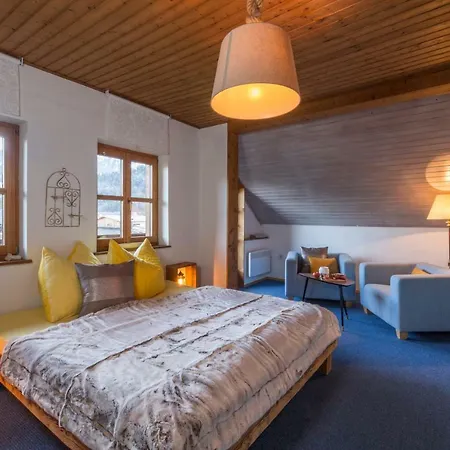 Girbl Bio Zimmer Apartmán *