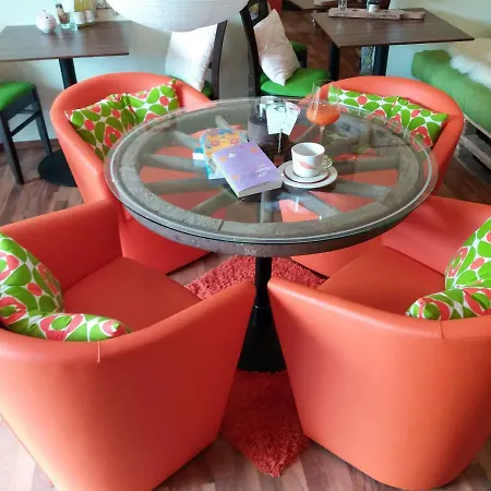 Daire Girbl Bio Zimmer *