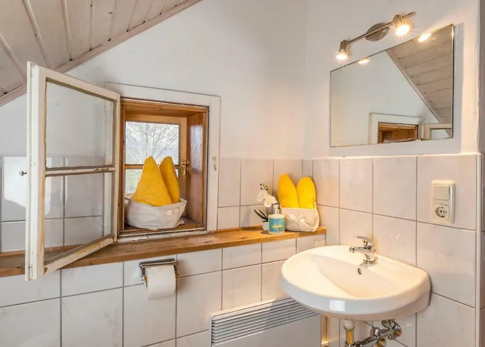 Girbl Bio Zimmer * Strobl